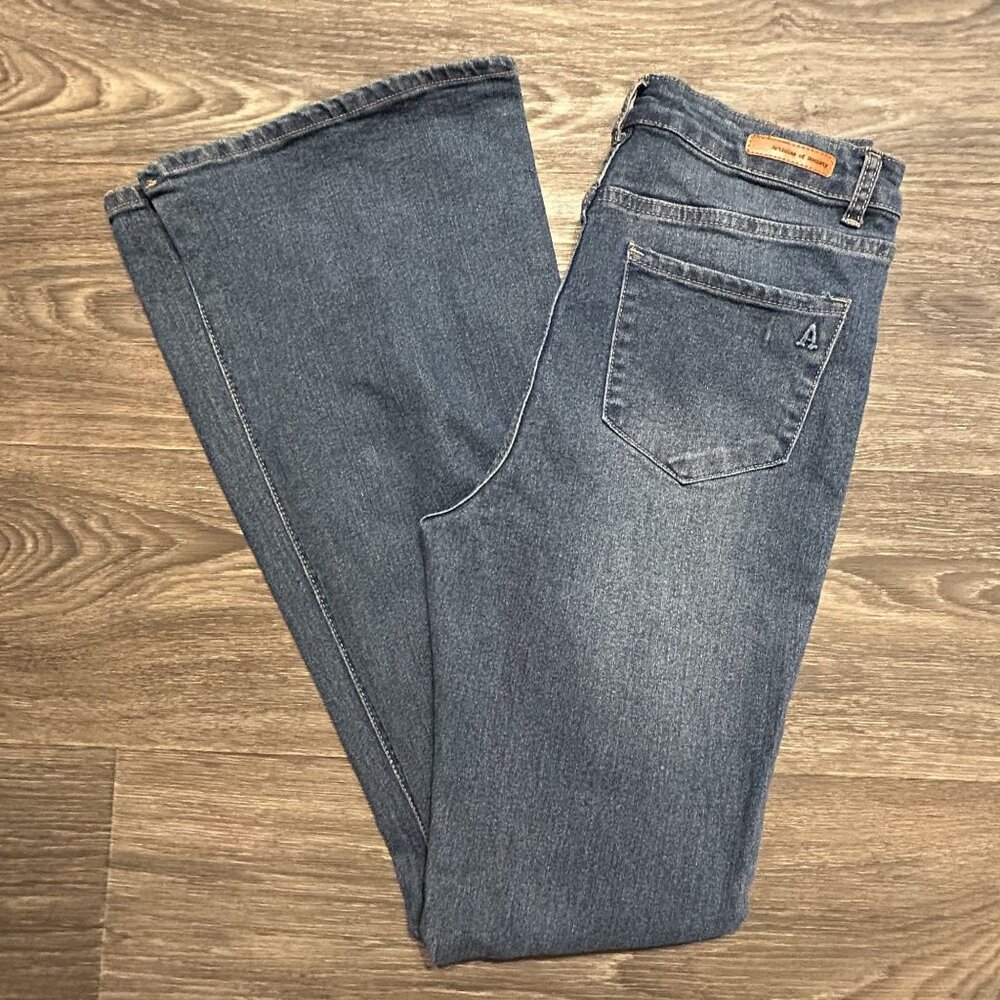Articles of Society Bridgette Distressed Flare Jeans 9 29 Medium Wash Denim
